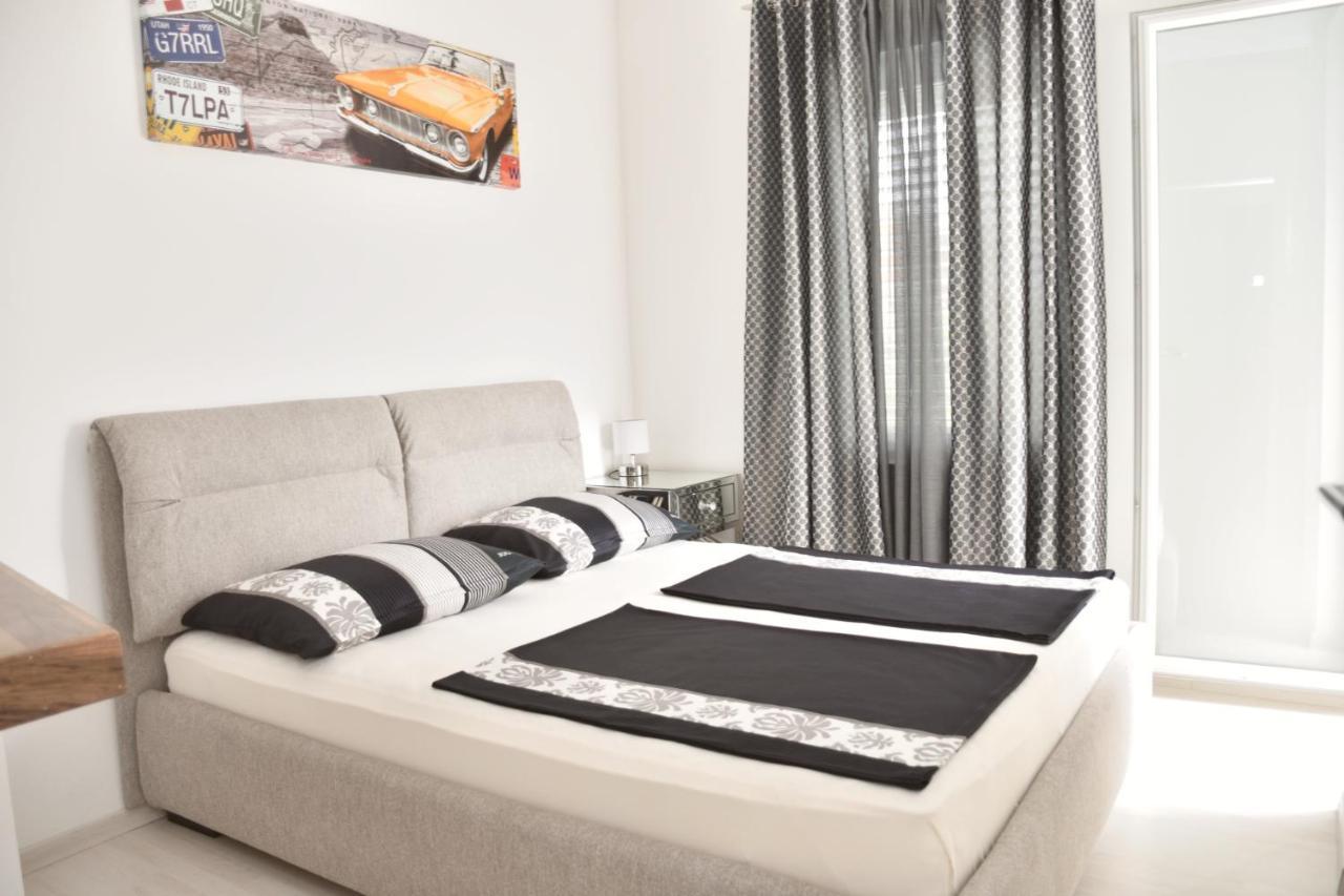 Apartment Josip 2 Трибунь Екстер'єр фото