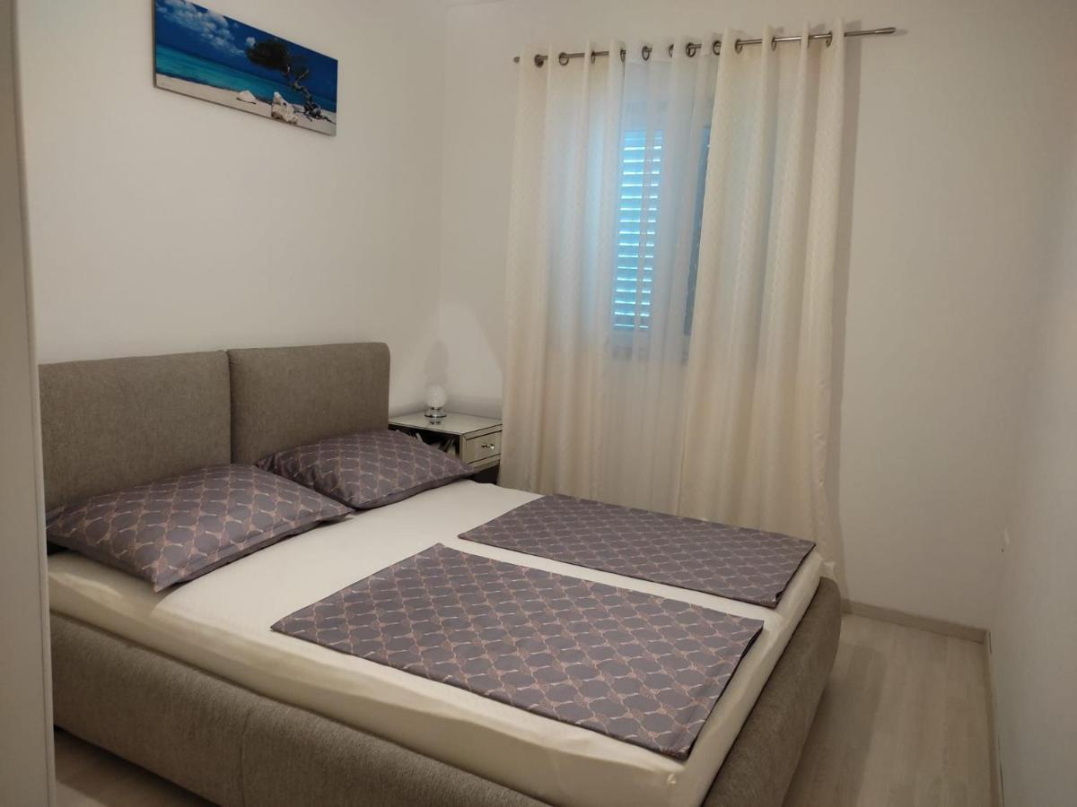 Apartment Josip 2 Трибунь Екстер'єр фото