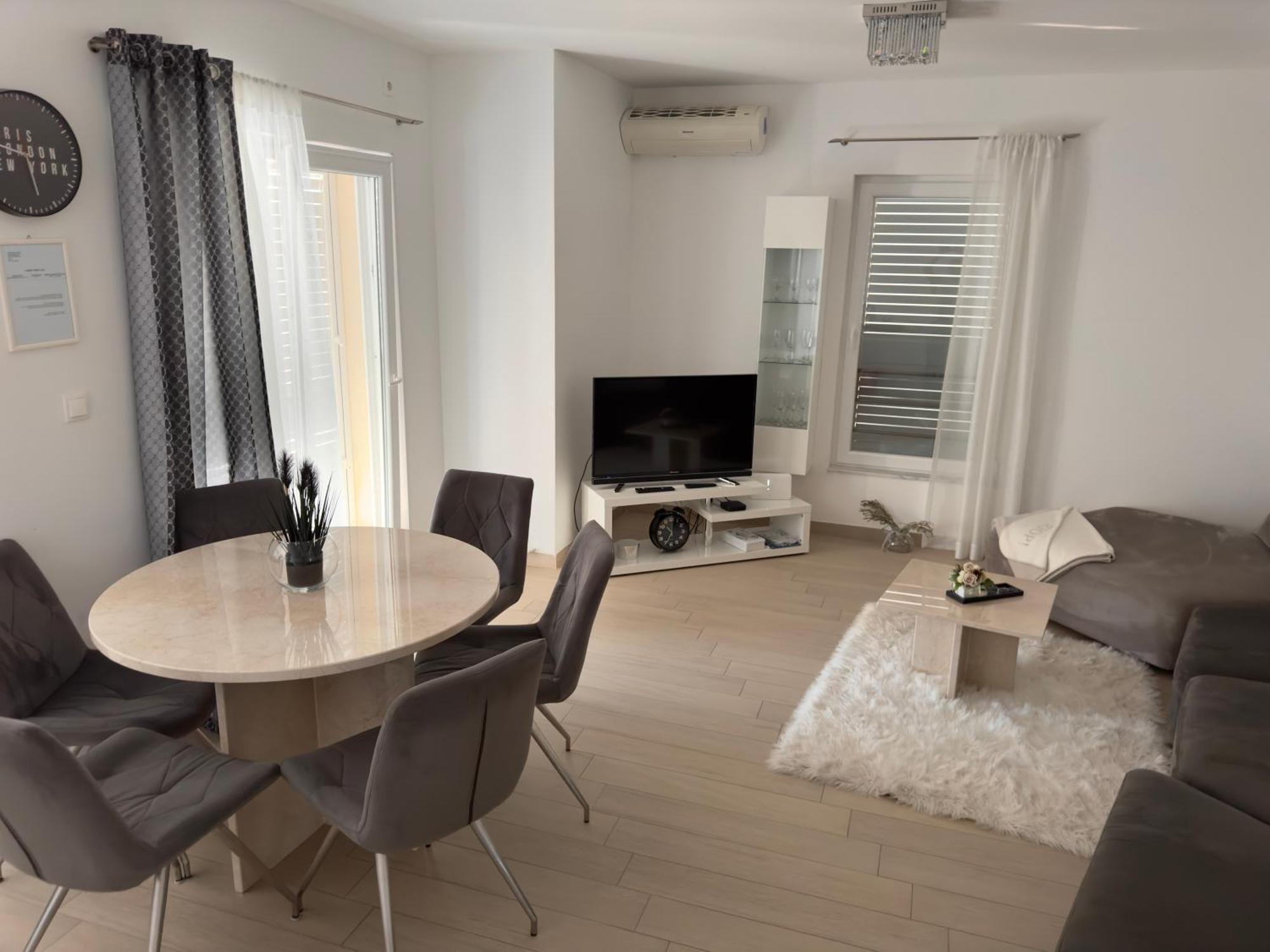 Apartment Josip 2 Трибунь Екстер'єр фото